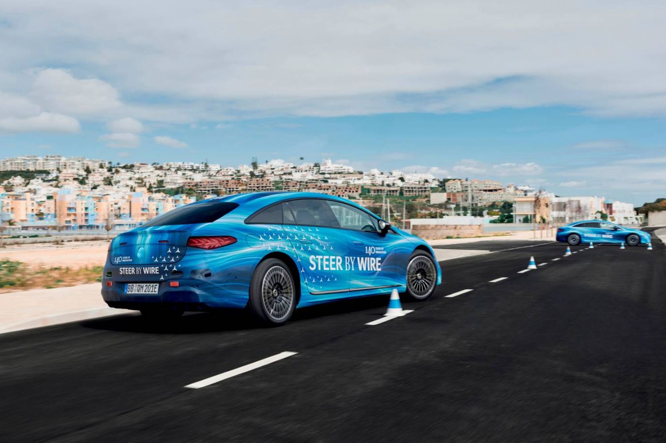 Ανανεωμένη Mercedes EQS: Με τιμόνι yoke και τεχνολογία steer-by-wire